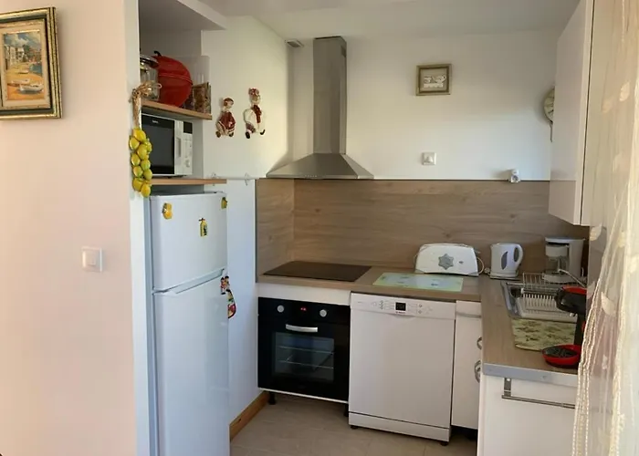 Les Jardins De F3 بيت للعطل