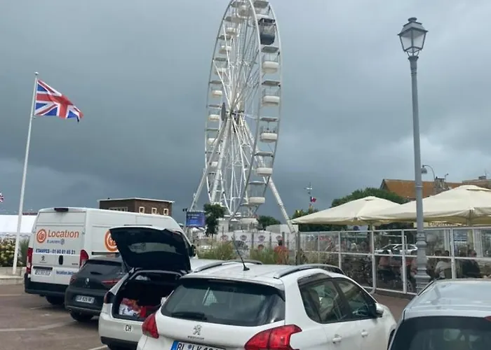 Les Jardins De F3 كورسول-سور-مار